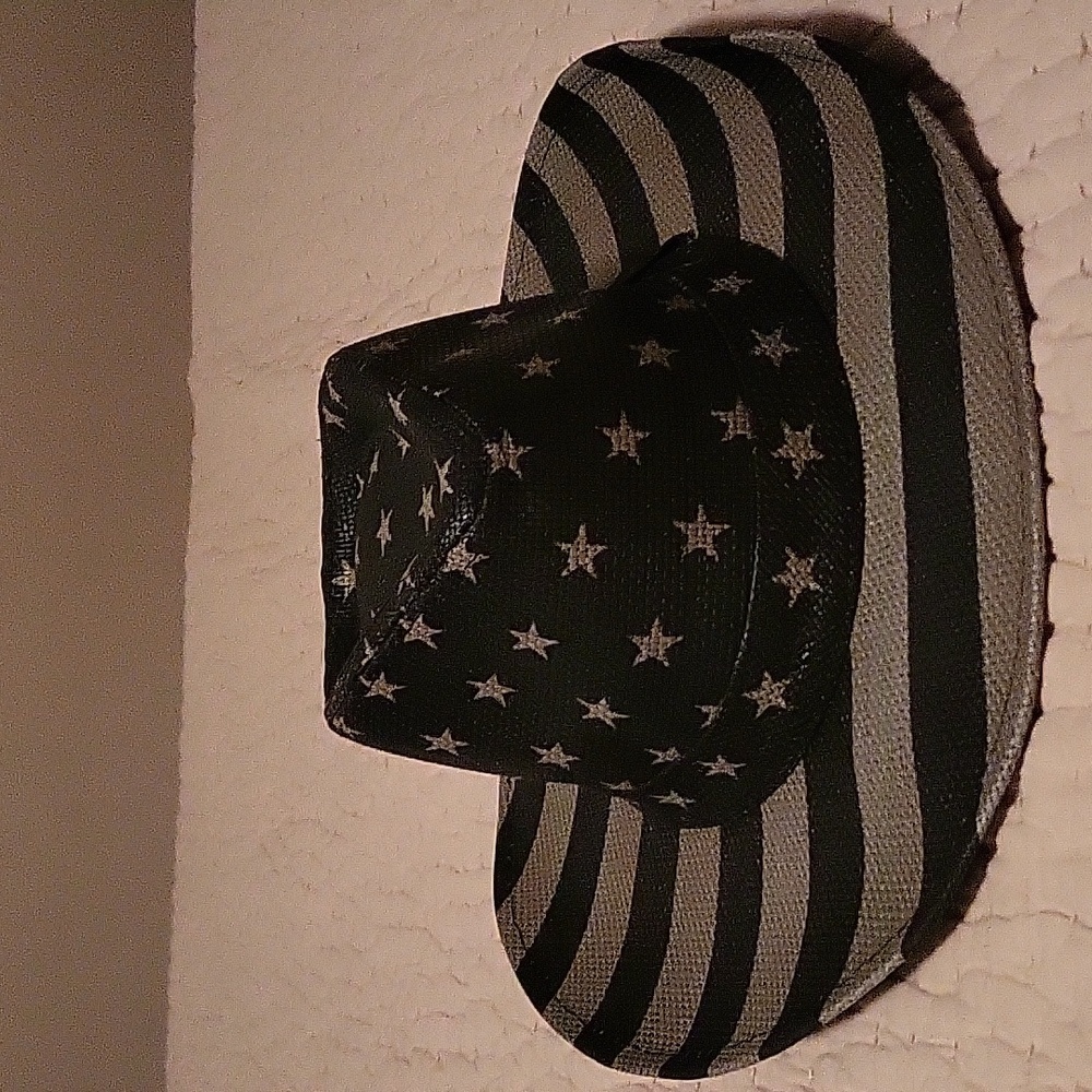 NWT Pugs Patriotic Black White Stars Stripes Unisex 22" Circumferance